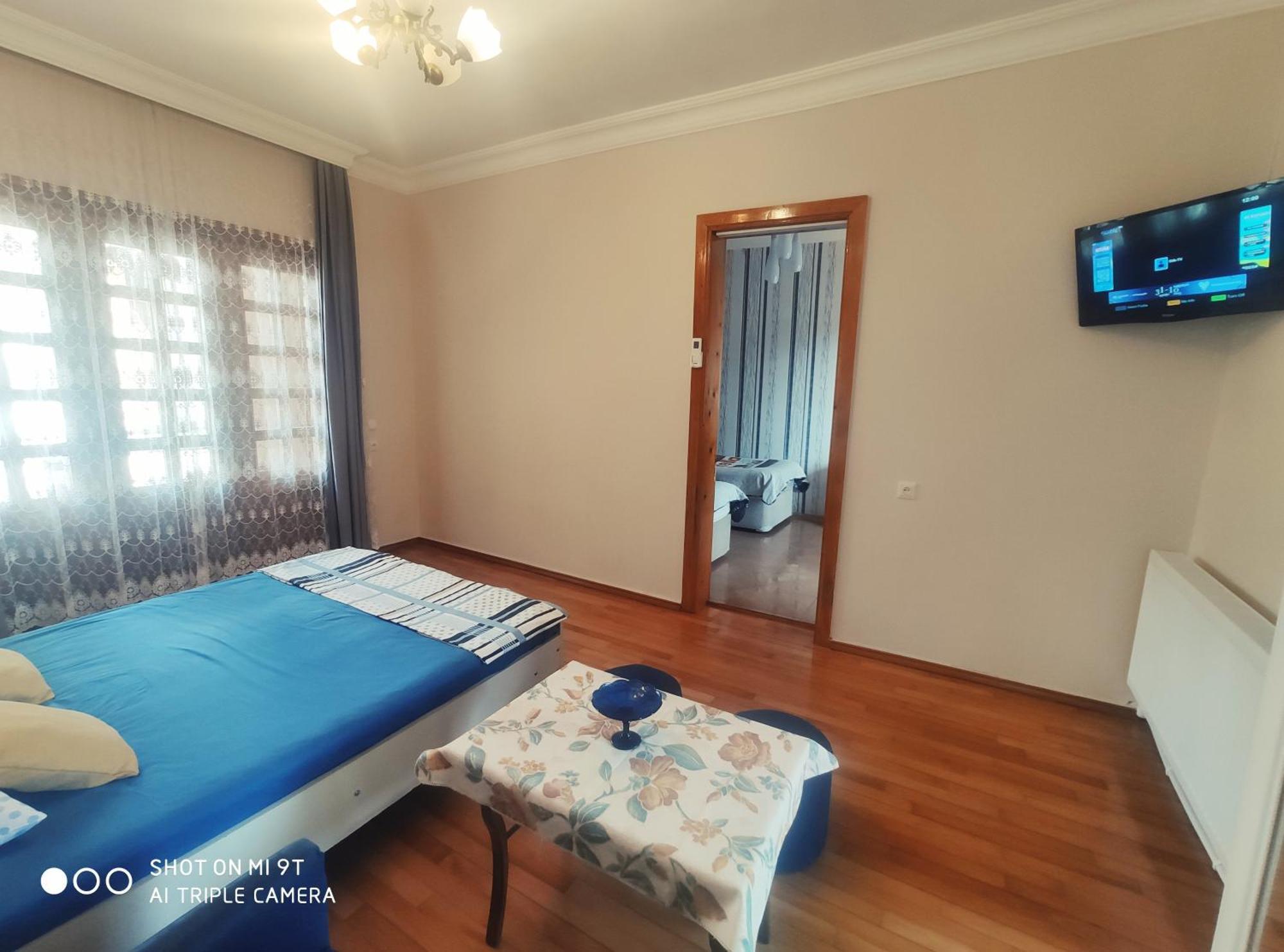 Guesthouse Mery Koboeleti Buitenkant foto