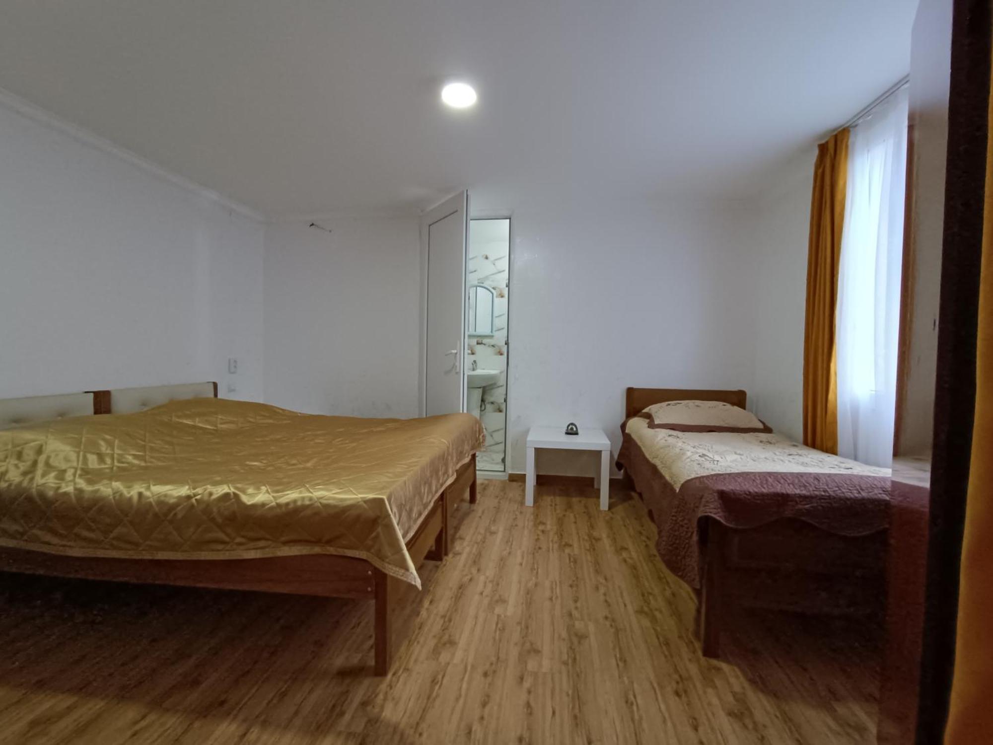 Guesthouse Mery Koboeleti Buitenkant foto