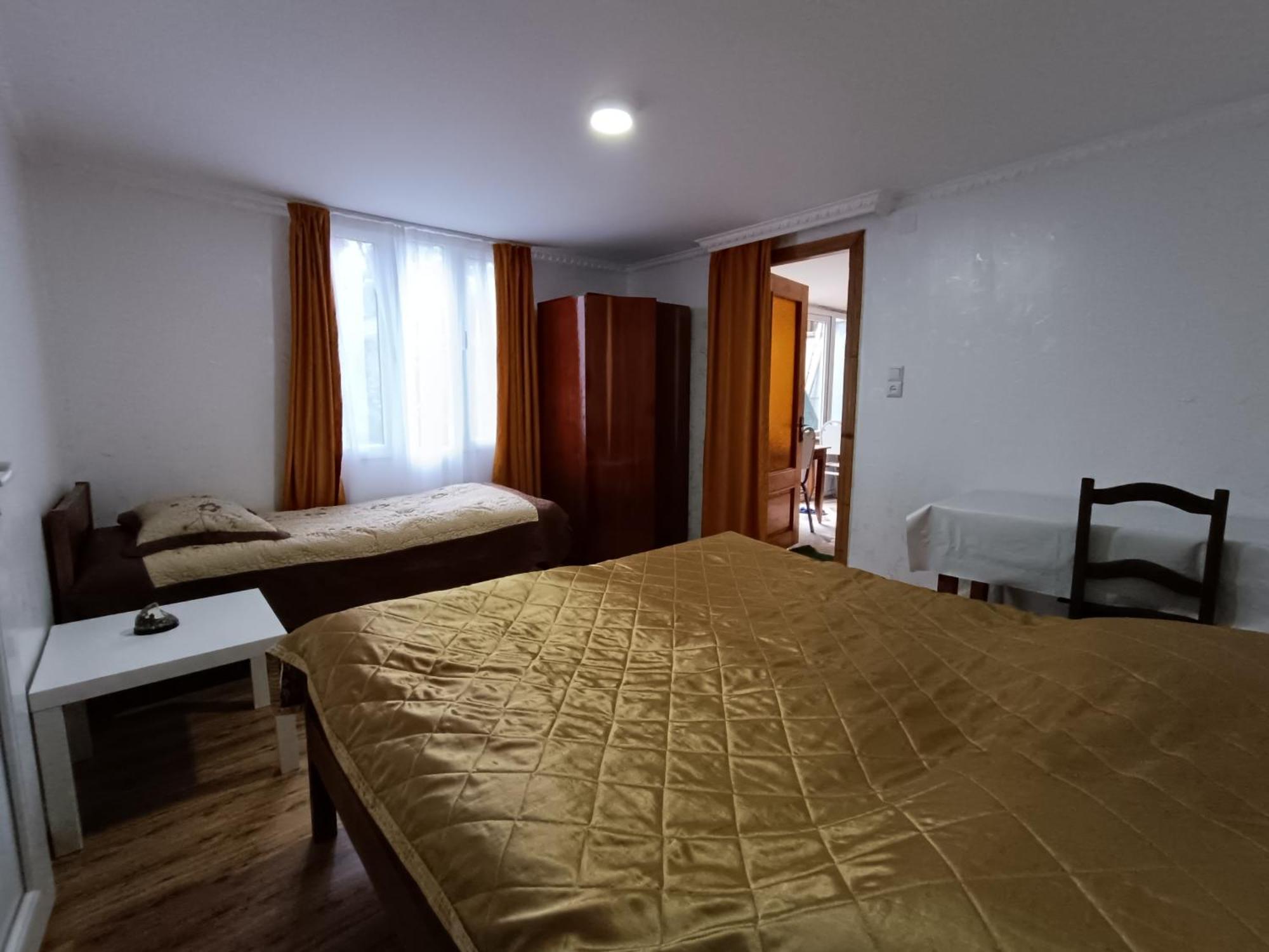 Guesthouse Mery Koboeleti Buitenkant foto