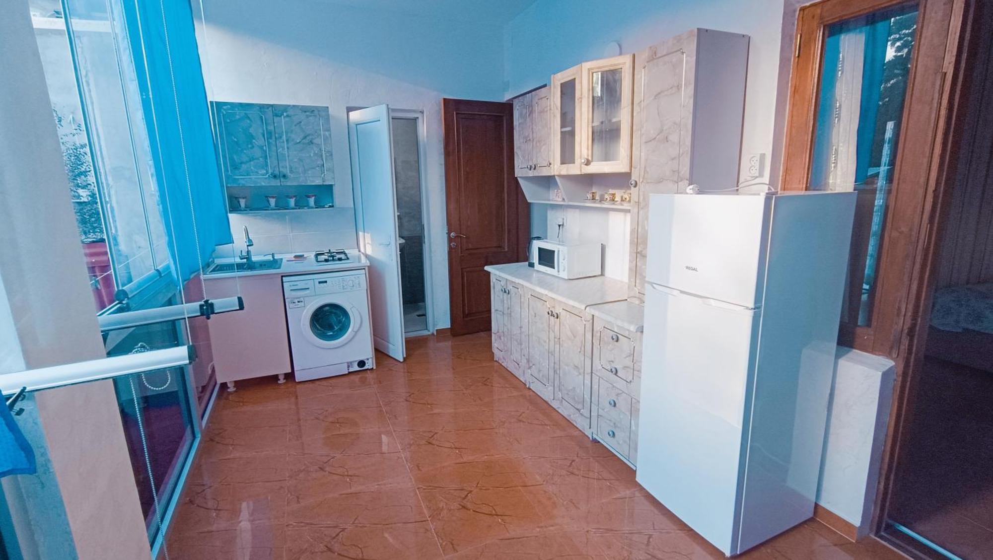 Guesthouse Mery Koboeleti Buitenkant foto